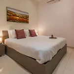 Seaside Luxe, Spinola Bay By Buena Vista * St. Julian's