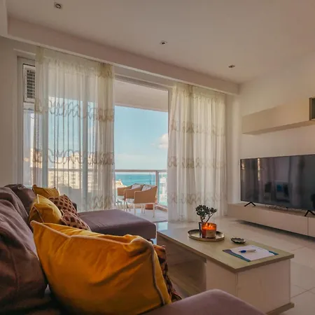Seaside Luxe, Spinola Bay By Buena Vista Apartment *