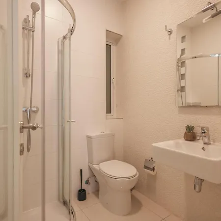 Seaside Luxe, Spinola Bay By Buena Vista Apartment